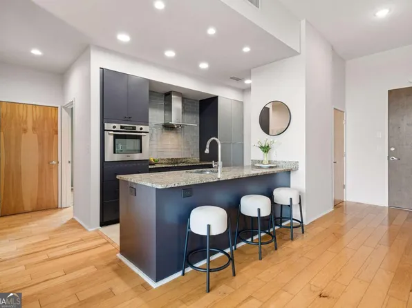 130 Arizona Ave NE Unit 301, Atlanta, GA 30307