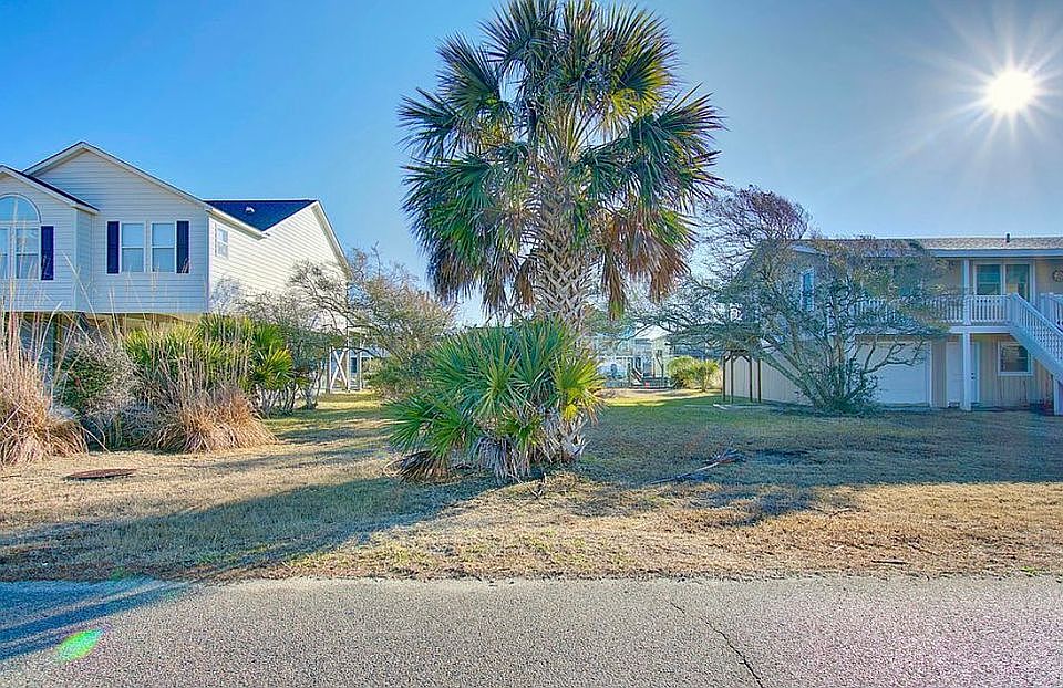1st image of 120 Tarpon Dr