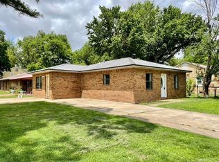 202 W Hazel St, Walnut Ridge, AR 72476