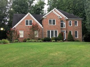 8403 Oak Meadow Dr, Kernersville, NC 27284