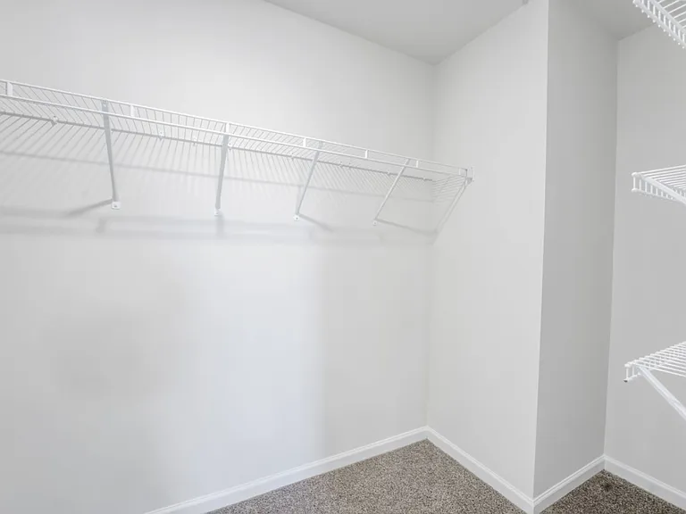 521 Grantham Dr — Photo 20