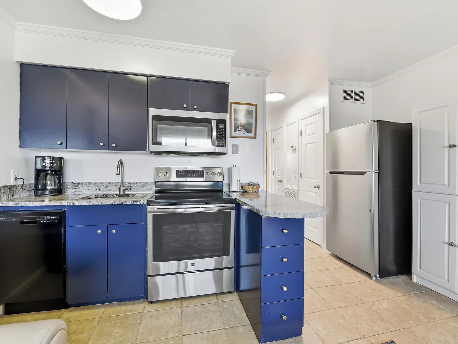 1 bed, 540 sqft, $1,700 — Photo 2