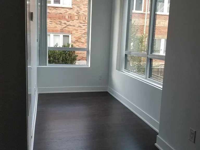 7608 Yonge St #210 — Photo 1