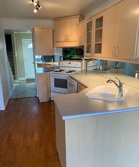 295 Water St — Photo 8