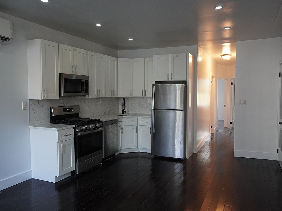 1st image of 941 E 232nd St #1