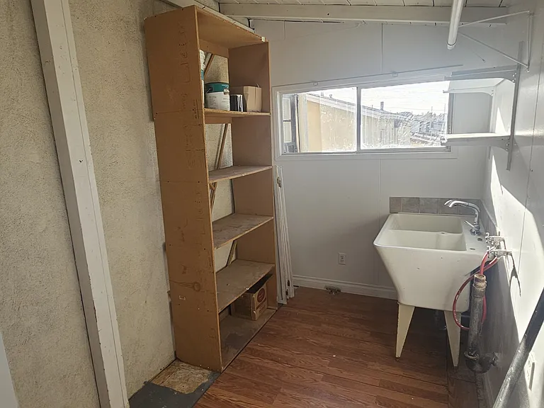 225 E Fredricks St — Photo 20