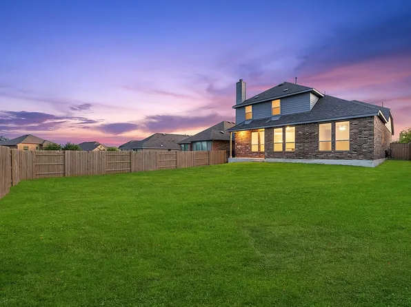 136 Tailwind Dr, Kyle, TX 78640