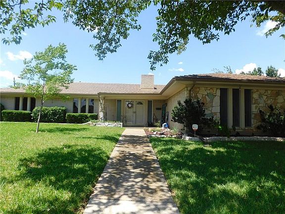 2nd image of 1110 Jordan Dr