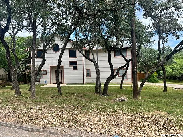 4 bed, 2.5 bath, 1839 sqft, $2,495 — Photo 2