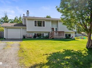 10827 Goodpaster Cir, Eagle River, AK 99577