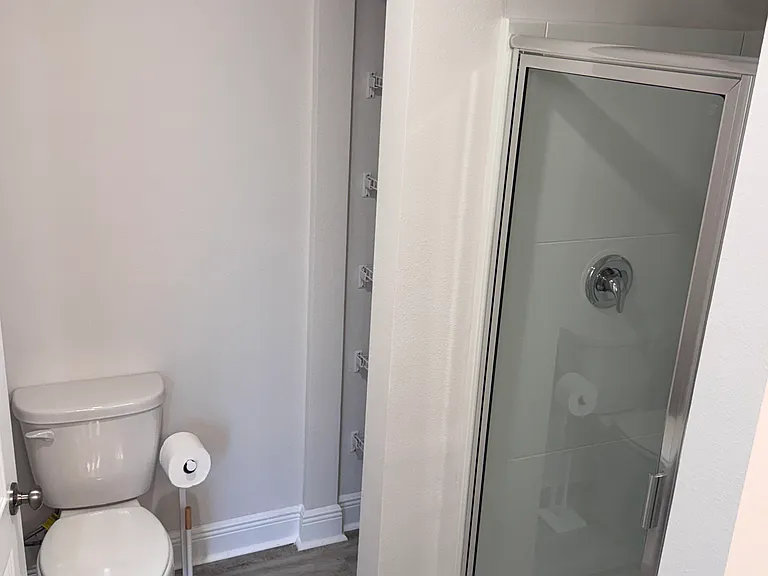6306 Grove Park Dr — Photo 18