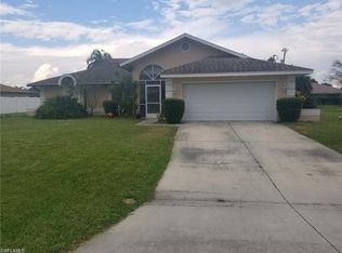 1735 Englewood Ave, Lehigh Acres, FL 33936