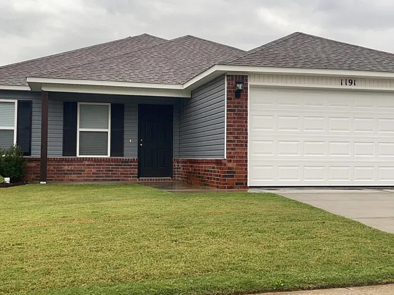 1191 S Jaybird Ln — Photo 1