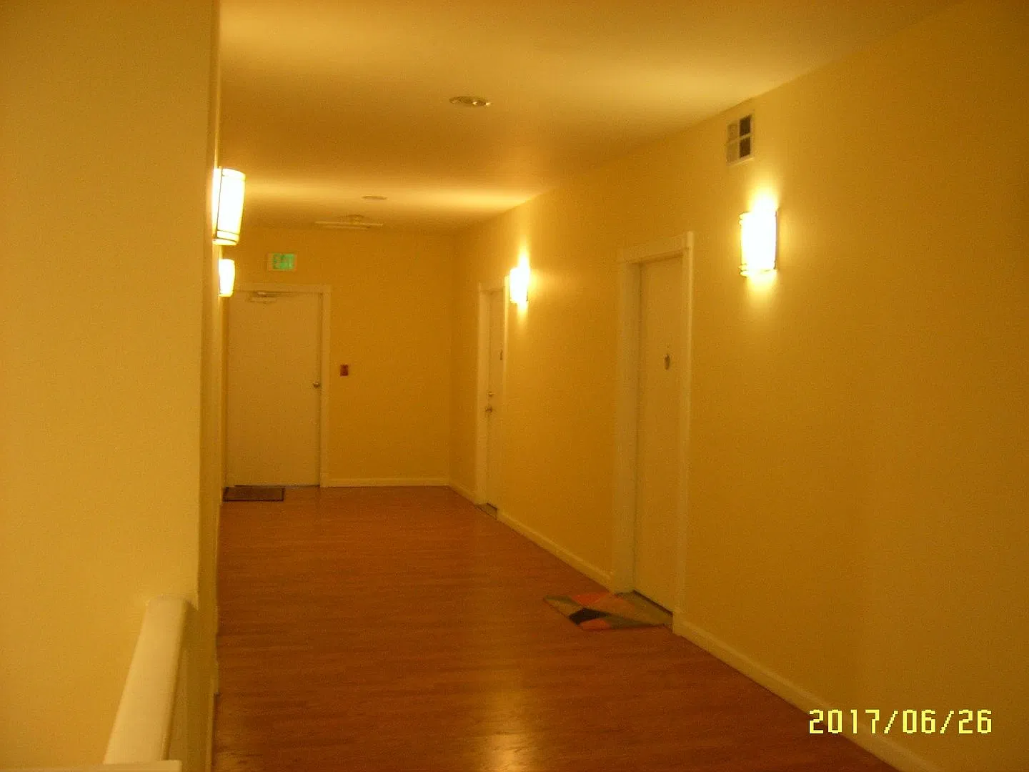Capital Crest Apartments — Photo 1