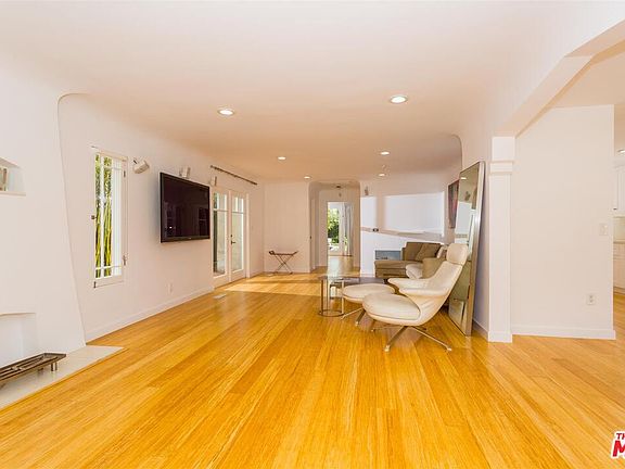 4th image of 4306 Mildred Ave