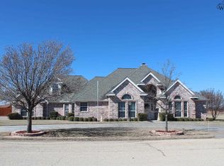 102 Chaparral Dr, Wichita Falls, TX 76308