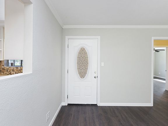 5th image of 11424 Linard St