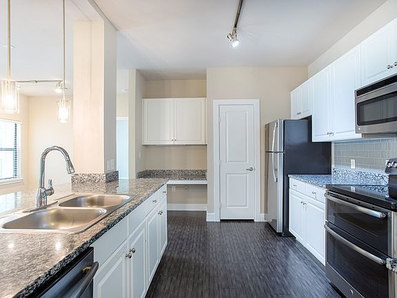 4th image of 3544 Ranch Road 620 S #8006