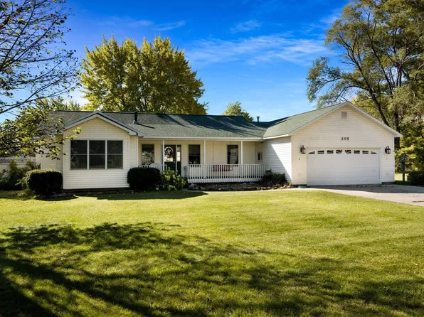 205 Lincoln St, Kalkaska, MI 49646