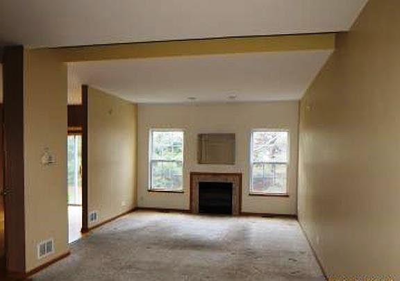 5th image of 262 Southwicke Dr #2B