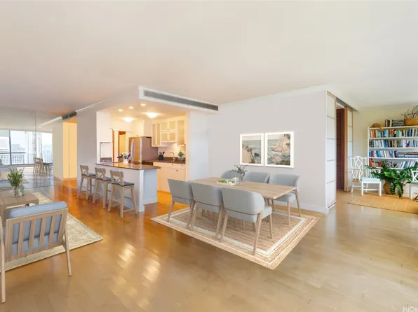 1010 Wilder Ave APT 704, Honolulu, HI 96822