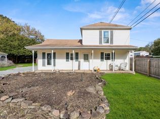 107 Readington Rd, Whitehouse Station, NJ 08889