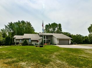 9785 Lawrenceville Rd, Garden Prairie, IL 61038