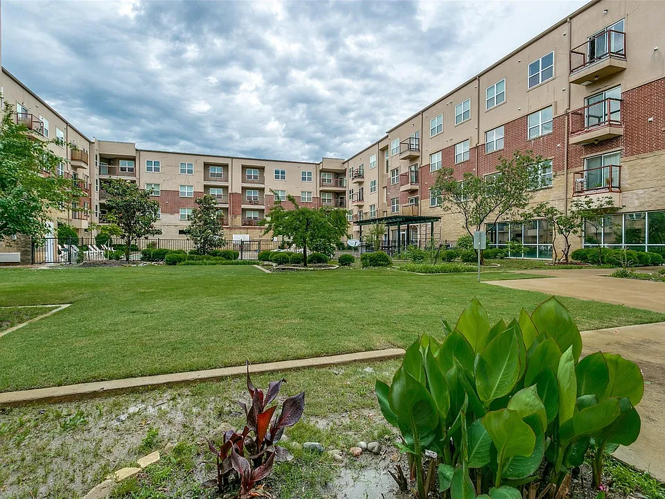 1100 W Trinity Mills Rd #3035