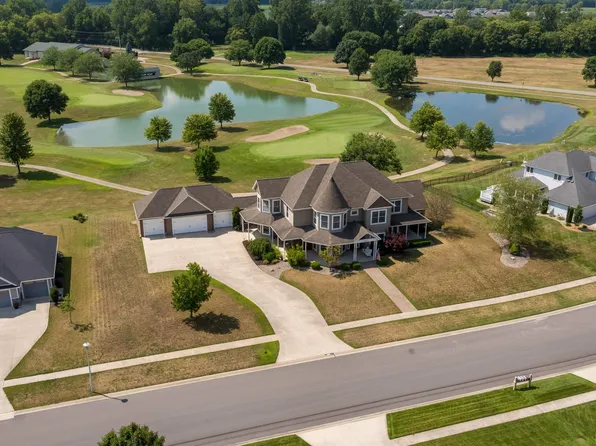 1801 N Dewey St, Auburn, IN 46706