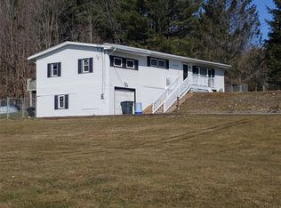 319 Stratmill Rd, Binghamton, NY 13904