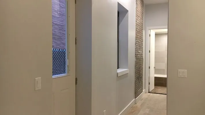 Rented by Nooklyn NYC LLC | media 52