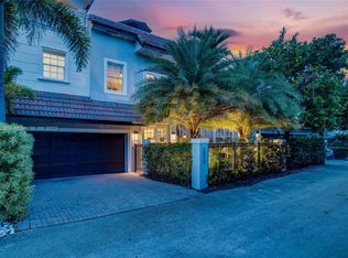 2610 NE 14th St, Fort Lauderdale, FL 33304