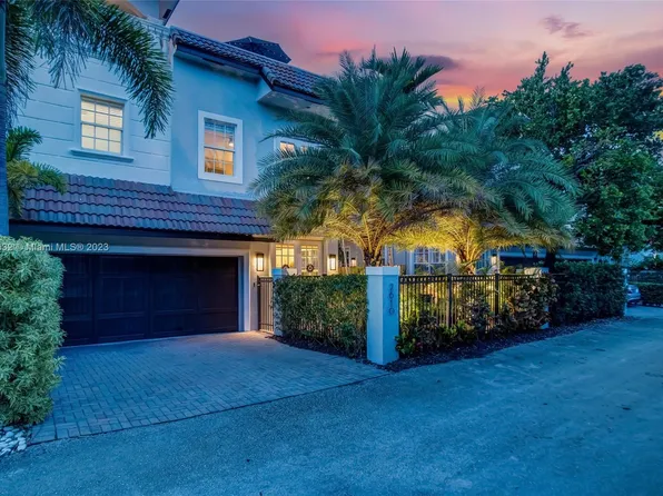 2610 NE 14th St, Fort Lauderdale, FL 33304