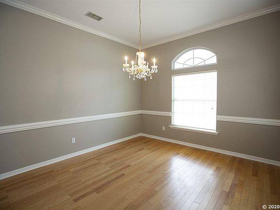 5th image of 10517 NW 32nd Pl