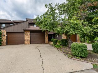 2200 Bushnell Dr APT B, Columbia, MO 65201