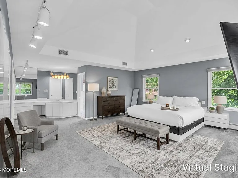 485 Freehold St — Photo 17