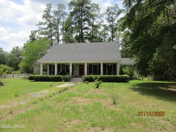383 W Carolina Avenue, Varnville, SC 29944