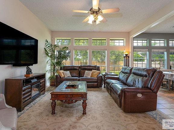3rd image of 1531 Briarwyck Dr