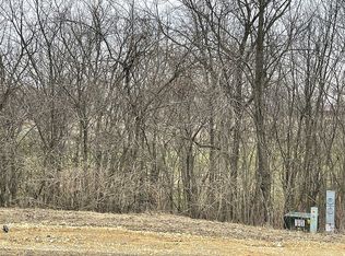 2 Linden Trl, Galena, IL 61036