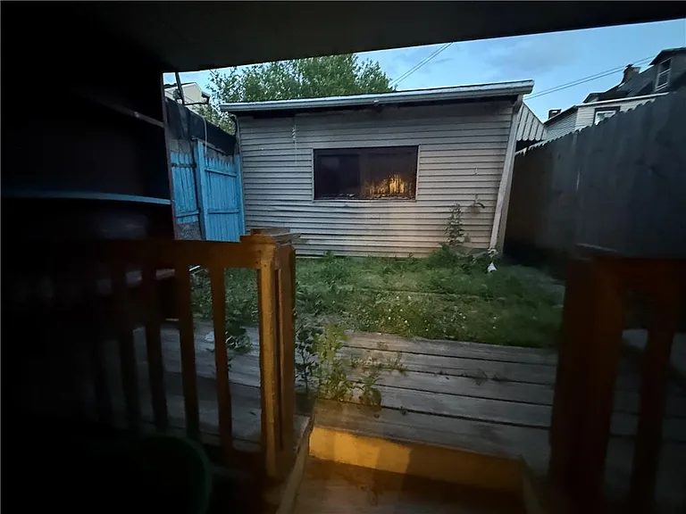 840 W Walnut St — Photo 36