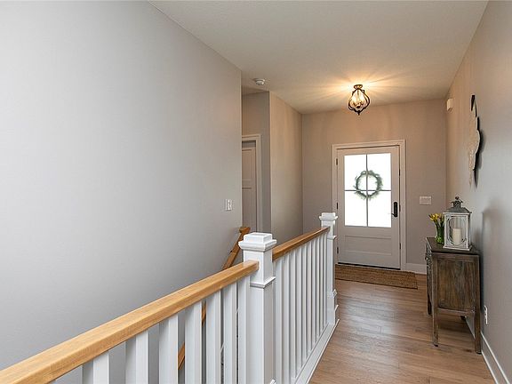 2nd image of 10217 Thorne Dr