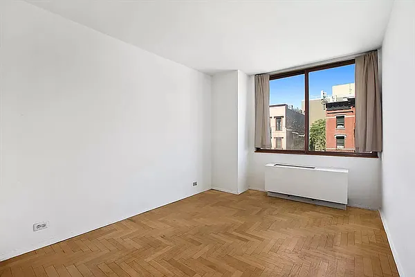 Rented by Corcoran | media 15