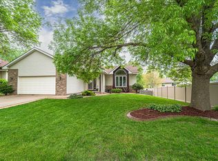 6080 Dufferin Dr, Savage, MN 55378