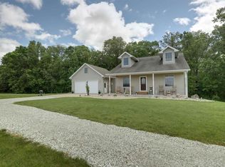 2212 N 1210th Ave, Camp Point, IL 62320