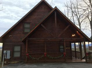 3325 Pine Peak Way, Pigeon Forge, TN 37862