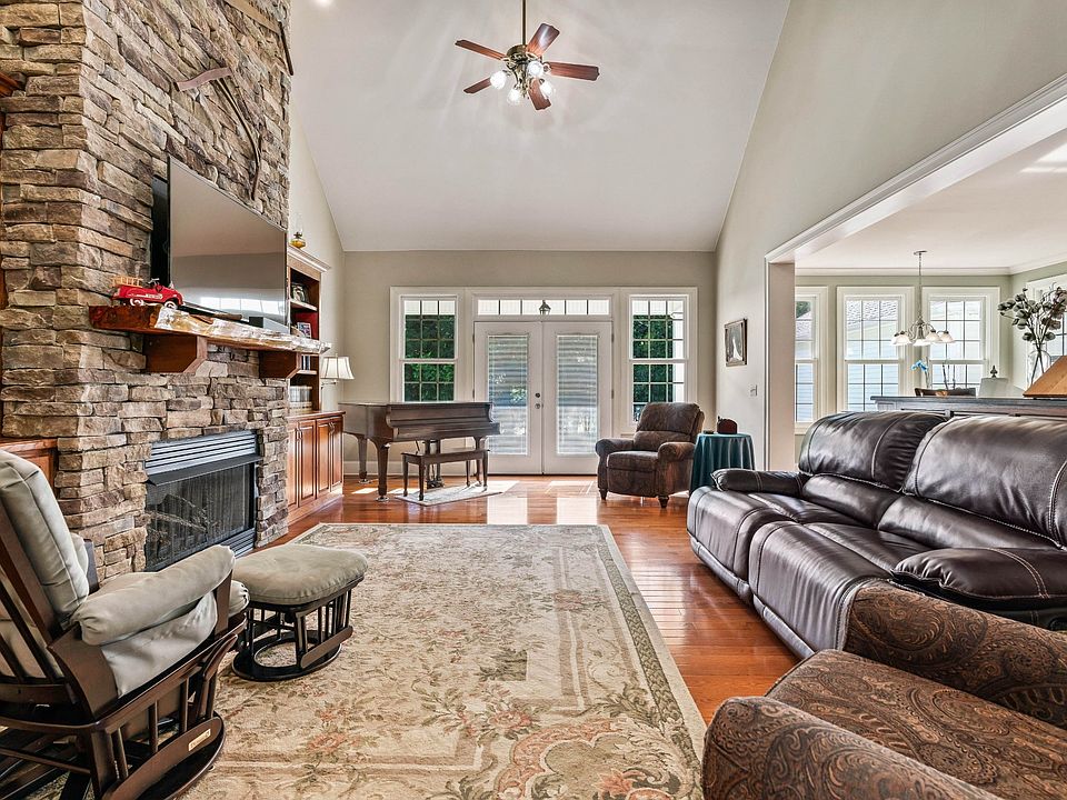 500 Old Pencil Mill Rd, Chapel Hill, TN 37034 | Zillow