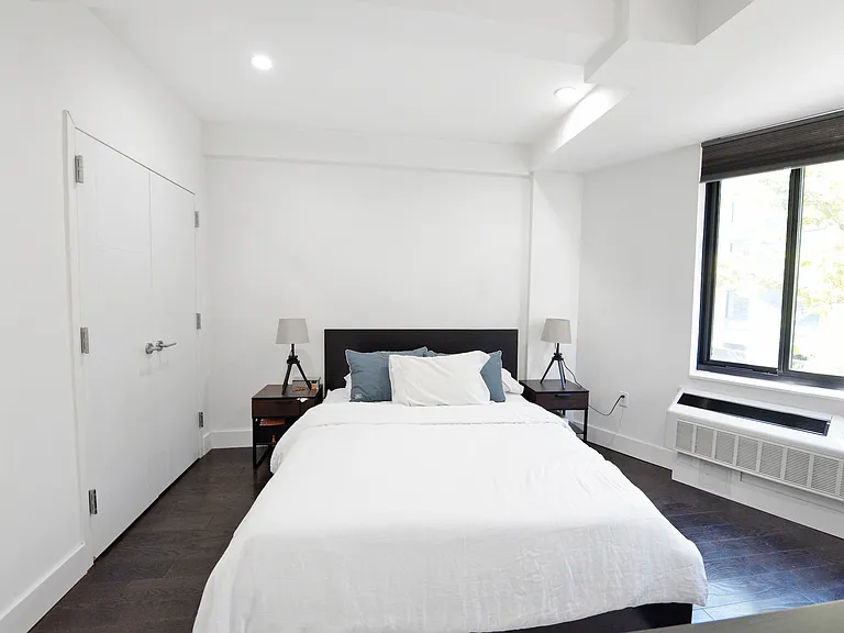 2183 3rd Ave #706 — Photo 7
