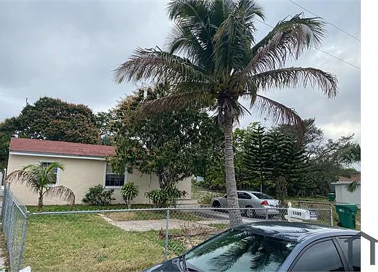 3 bed, 1290 sqft, $2,500 — Photo 2