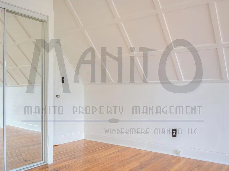 1730 W Riverside Ave — Photo 3