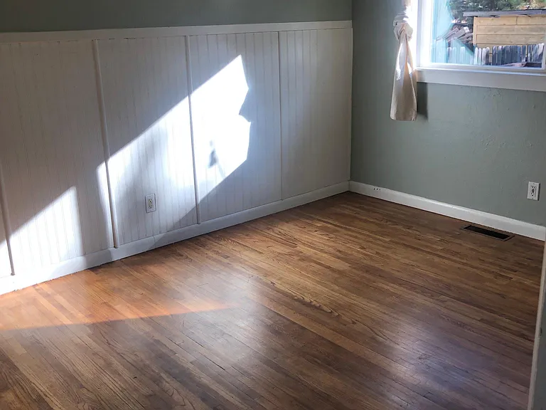 410 NE 10th St — Photo 12